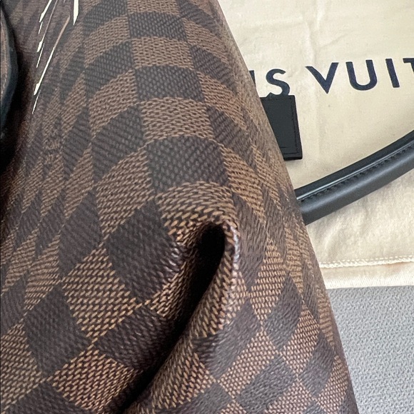 LOUIS VUITTON Damier Ebene Beaubourg MM - Picture 12 of 17